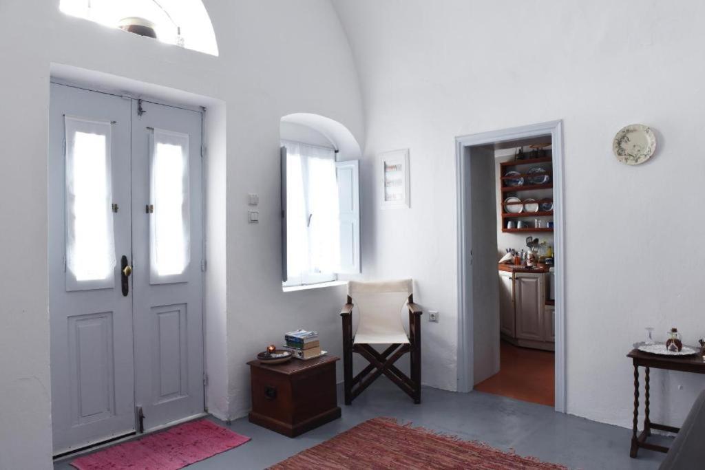 Calderimi Traditional Fira (Santorini)